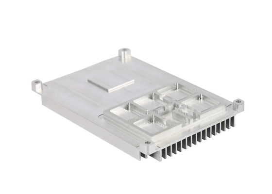 6063 โปรไฟล์อัลลูมิเนียม extrusion heatsink สําหรับเรเดียเตอร์อิเล็กทรอนิกส์