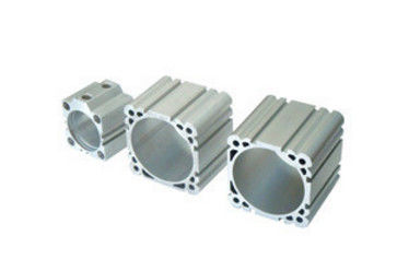 โปรไฟล์อลูมิเนียมอุตสาหกรรมอะโนไดซ์สีเงิน / กระบอกเชลล์ที่ได้รับการรับรองมาตรฐาน ISO9001: 2008