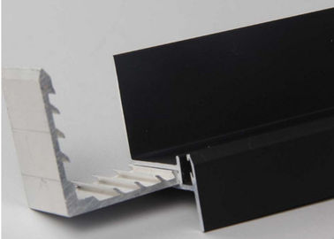 กรอบอลูมิเนียมสีดำ Anodized Panel OEM, Extrusion กรอบ OEM สำหรับเซลล์แสงอาทิตย์