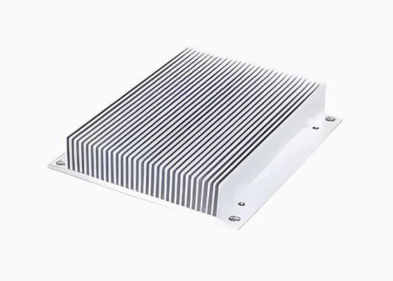 OEM Silver Anodized Aluminum High Power Heat Sink Extrusion Profiles With CNC Machining โปรไฟลล์การดึงความร้อนจากซิงค์ความร้อนที่มีพลังงานสูง